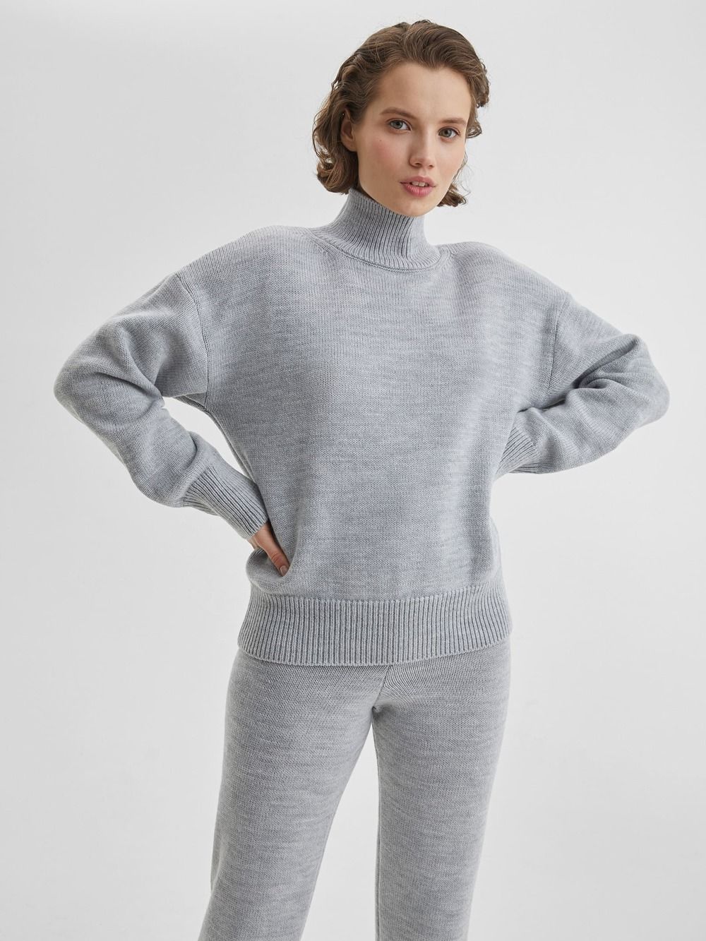 Костюм: свитер оверсайз и брюки XS/S, пепельно-серый - фото 1