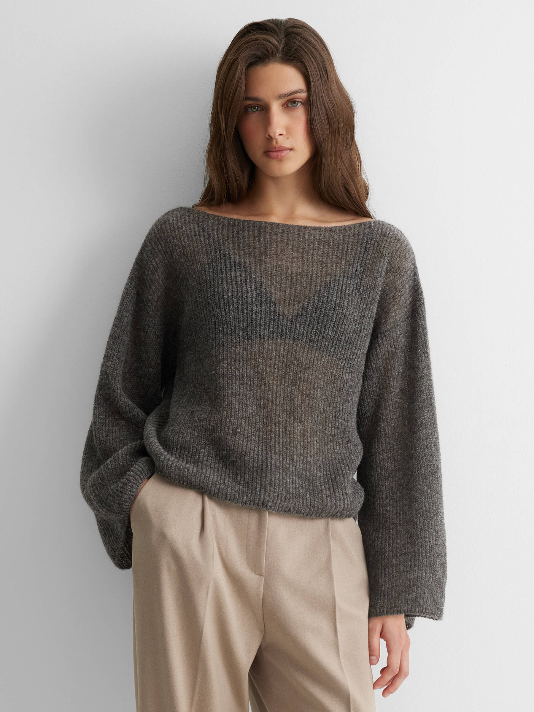 Джемпер из мохера прозрачный, серый