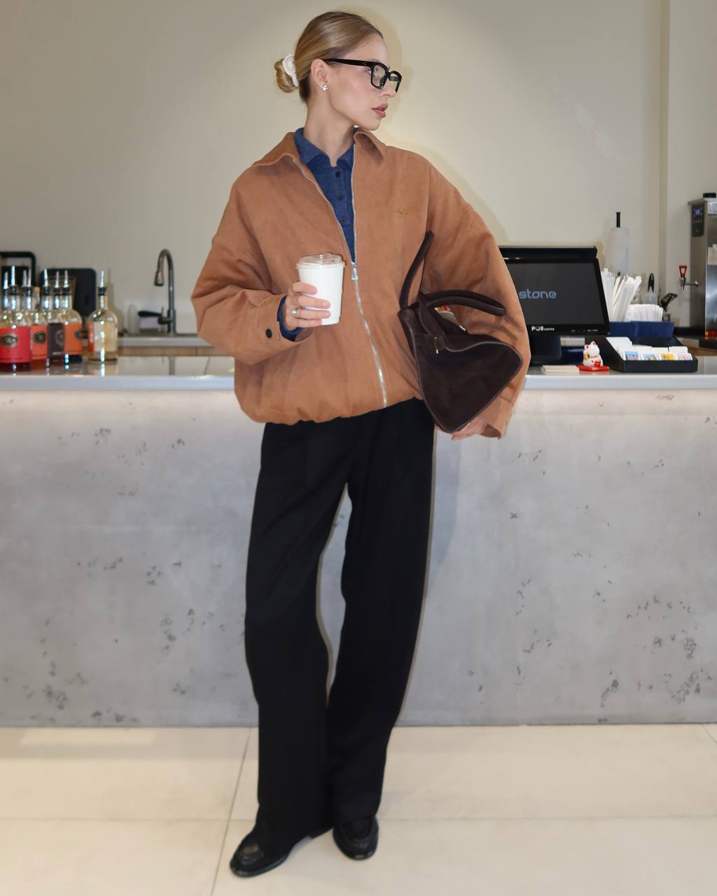 Брюки свободного кроя с защипами, черный