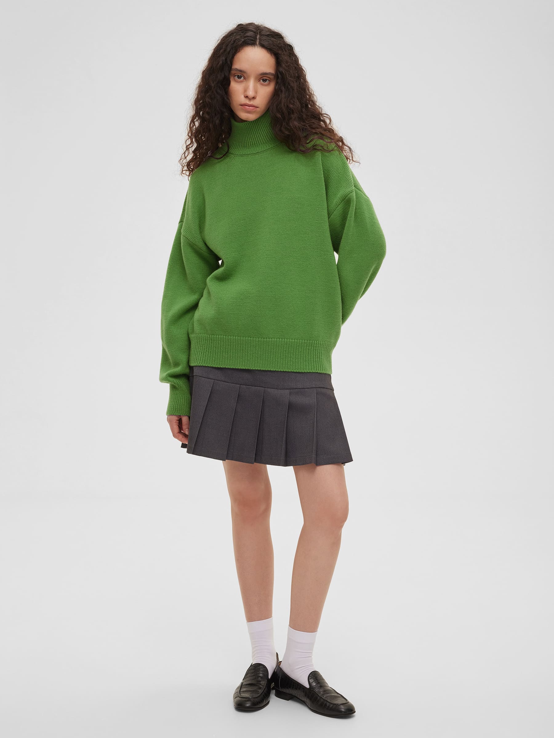 

Свитер женский с горлом, цвет – зеленый, Зелёный