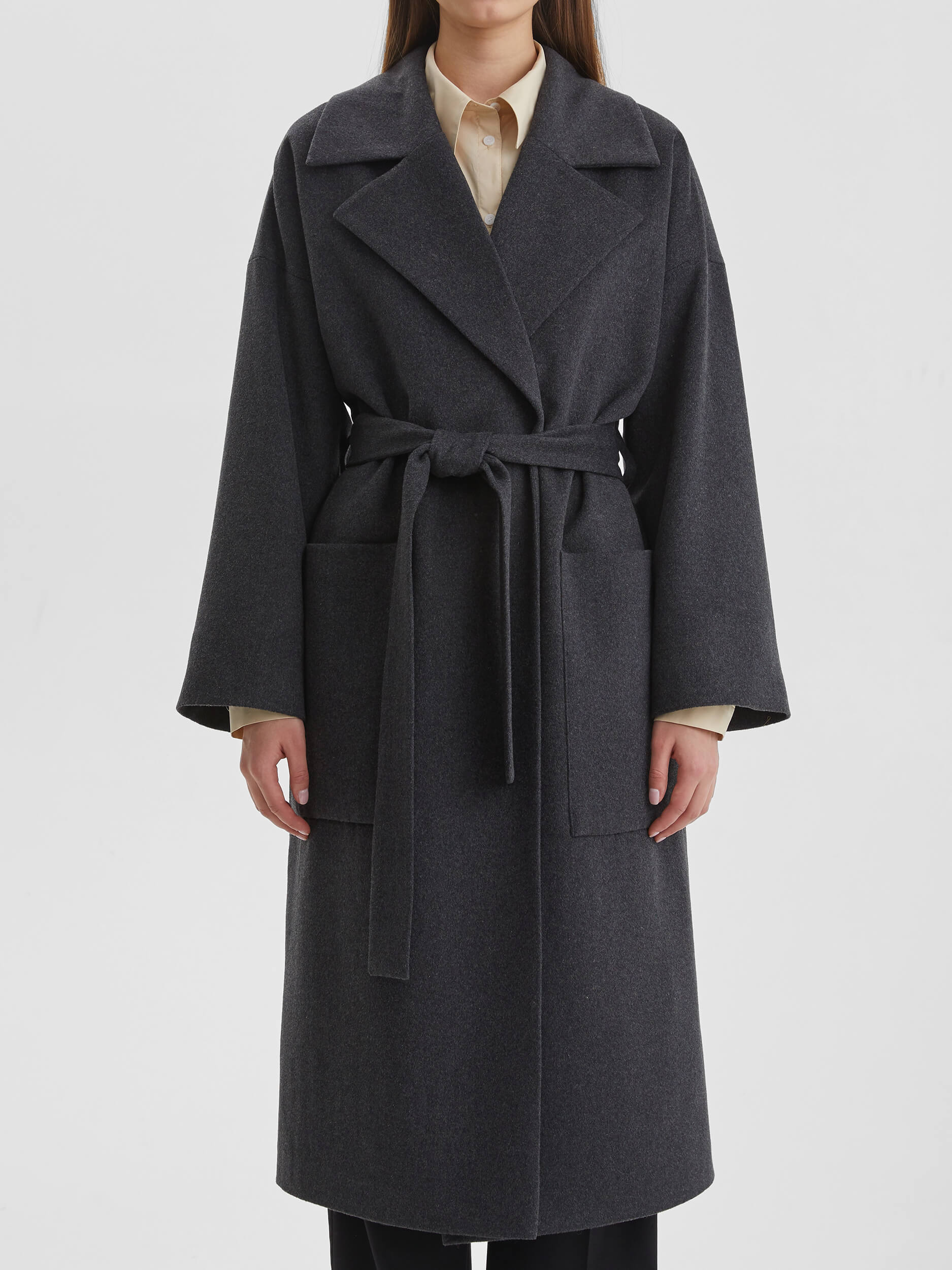 Пальто с объемными карманами и поясом, тёмно-серый - фото 3