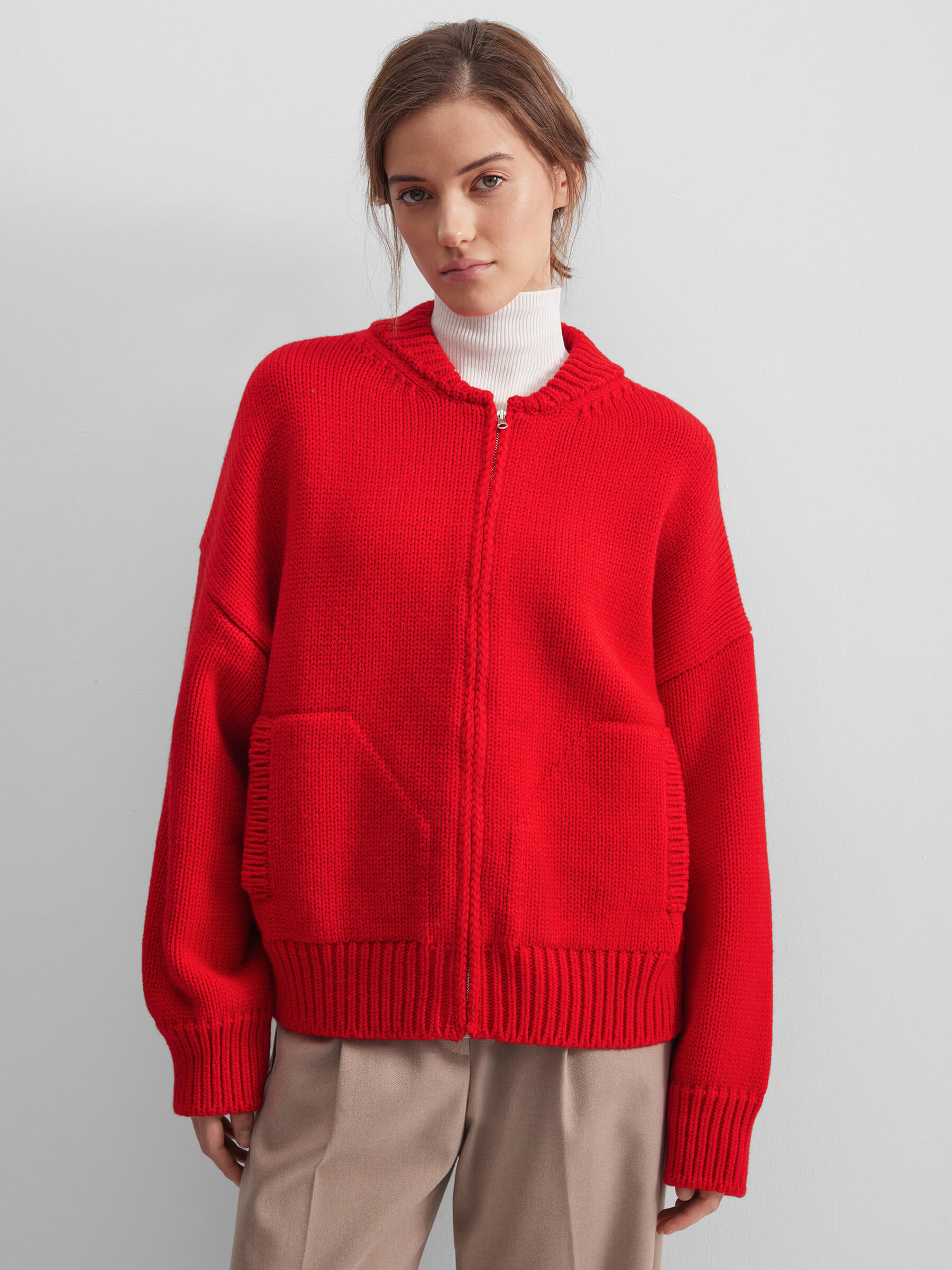 

Вязаный бомбер, красный