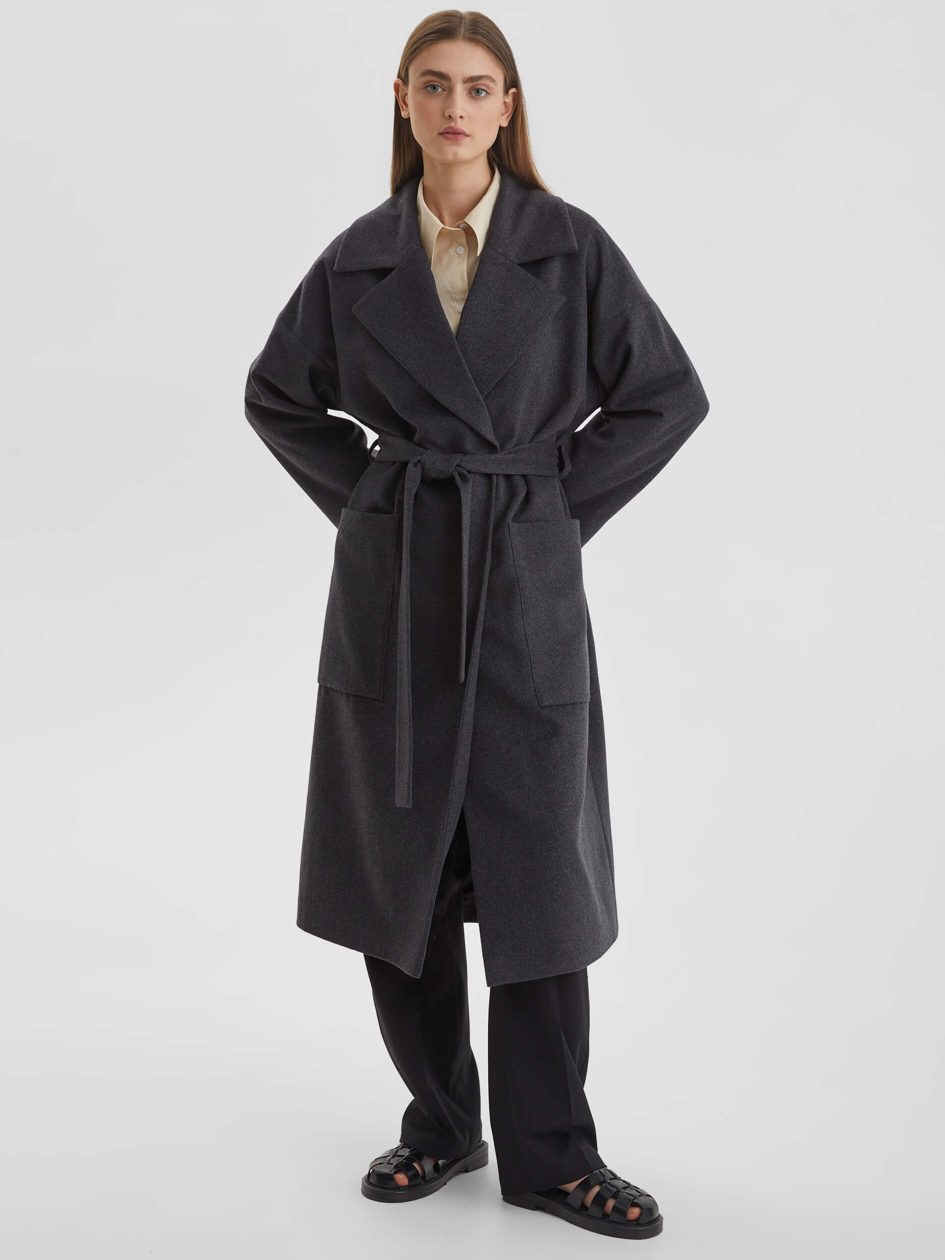 Пальто с объемными карманами и поясом, тёмно-серый - фото 1