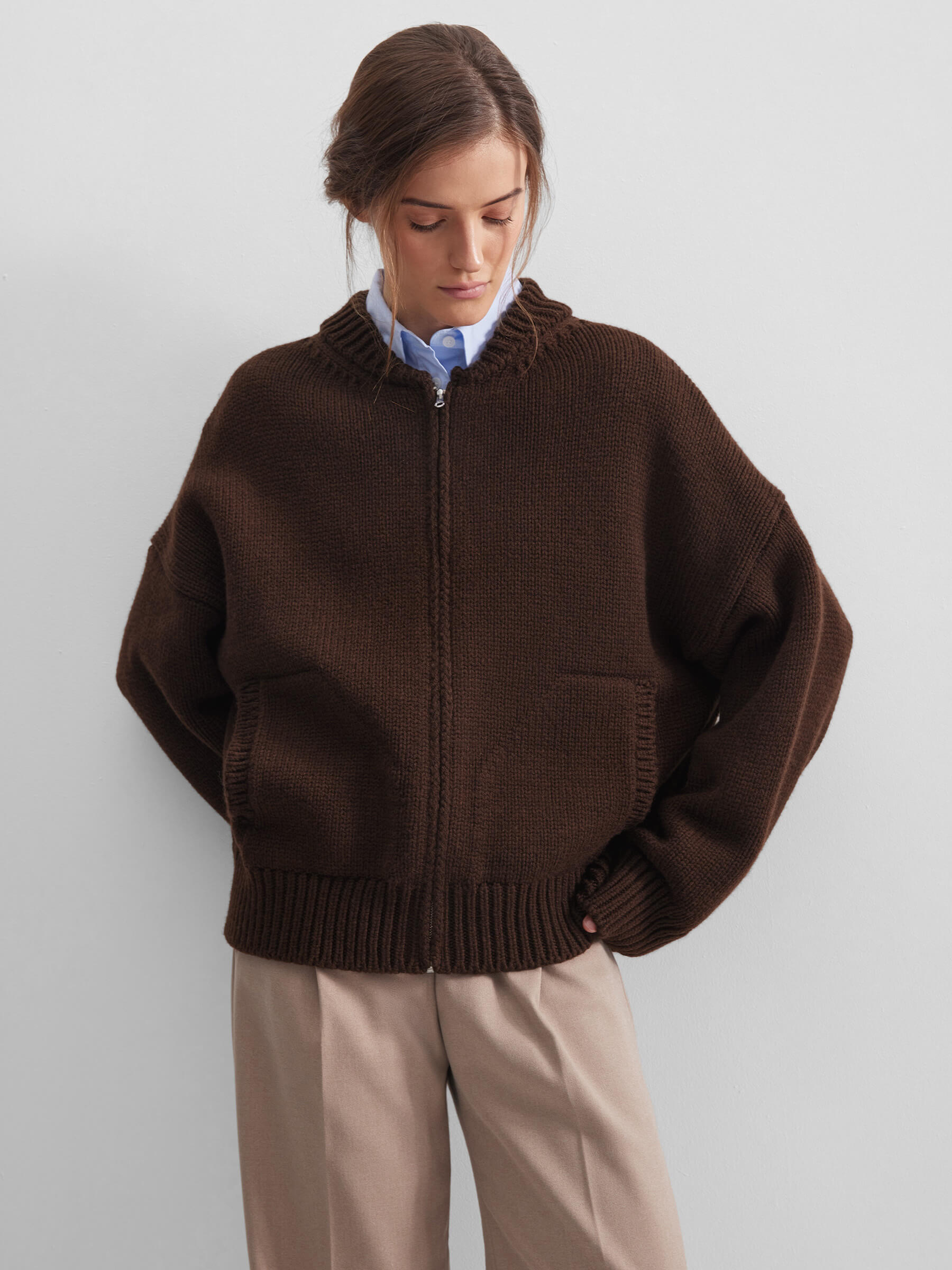 

Вязаный бомбер, коричневый