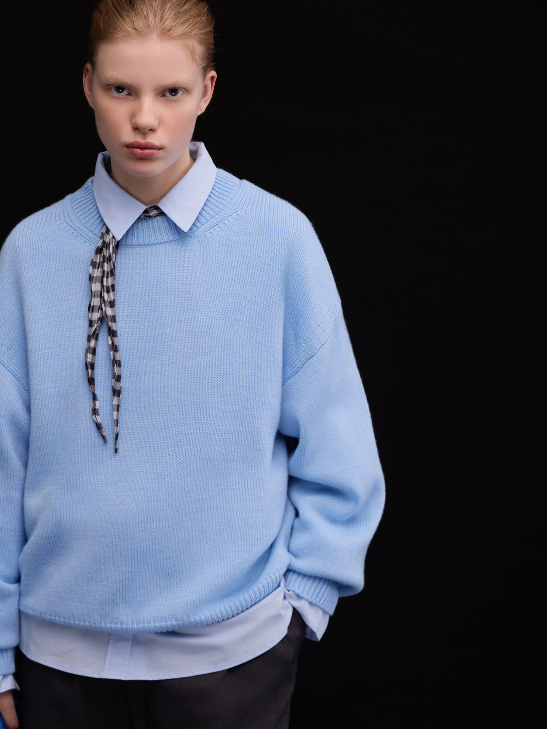 Джемпер женский с круглым вырезом из шерсти, цвет – голубой