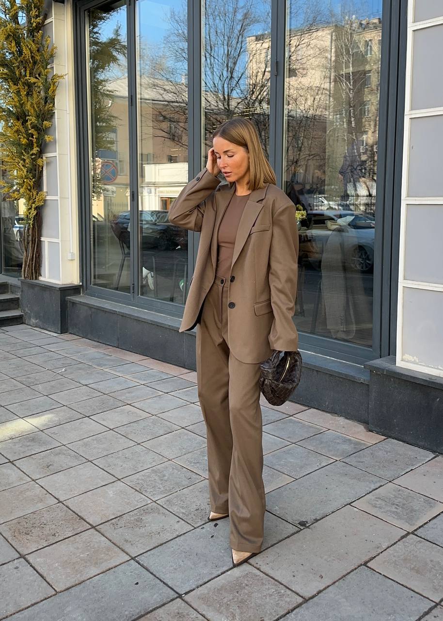 Брюки свободного кроя с защипами, кофейный