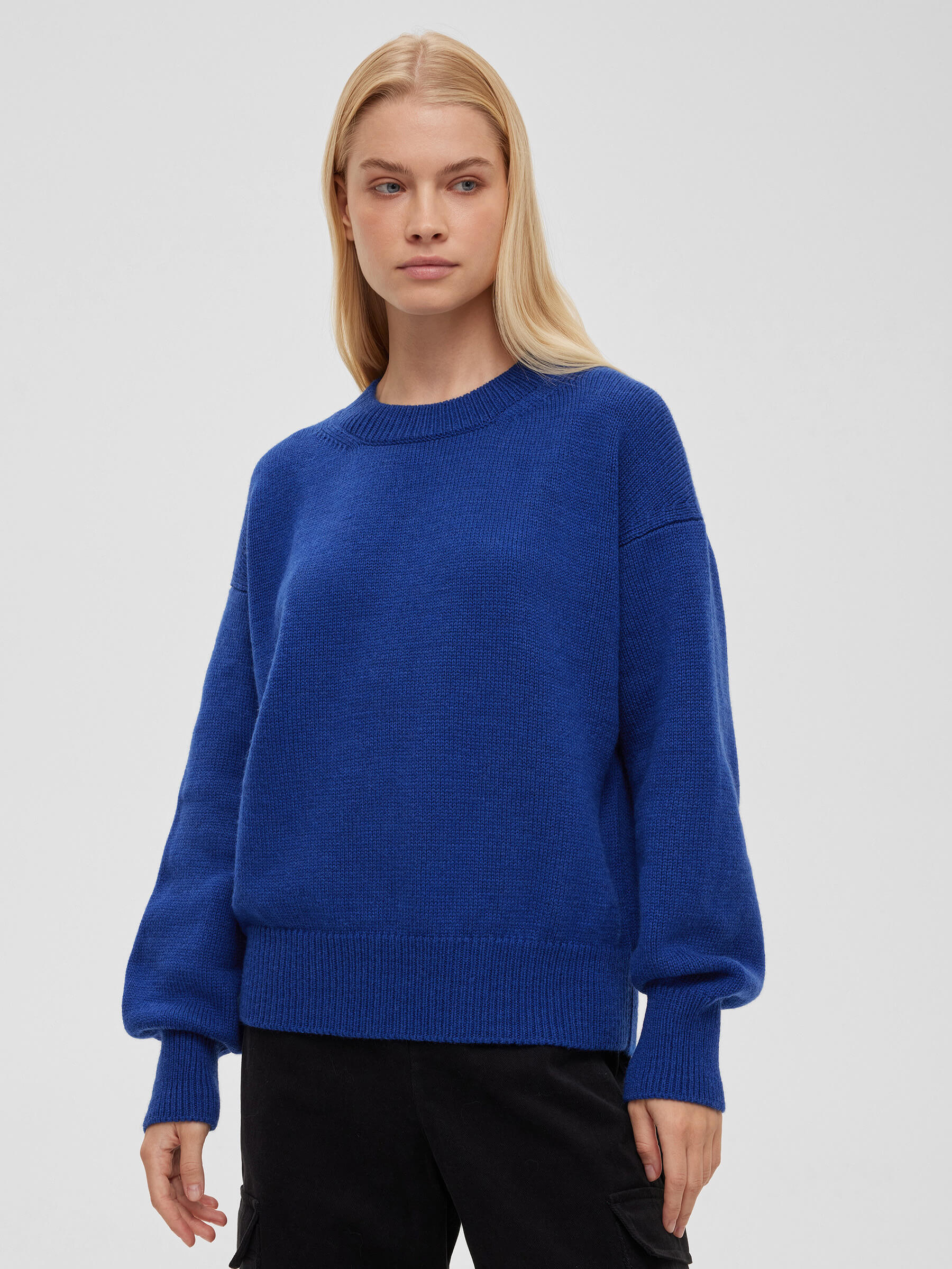 

Джемпер женский с круглым вырезом из шерсти, цвет – синий