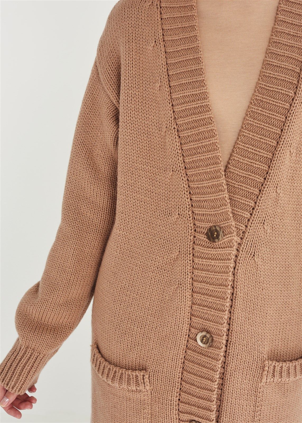 Кардиган миди с карманами крупной вязки, песочный