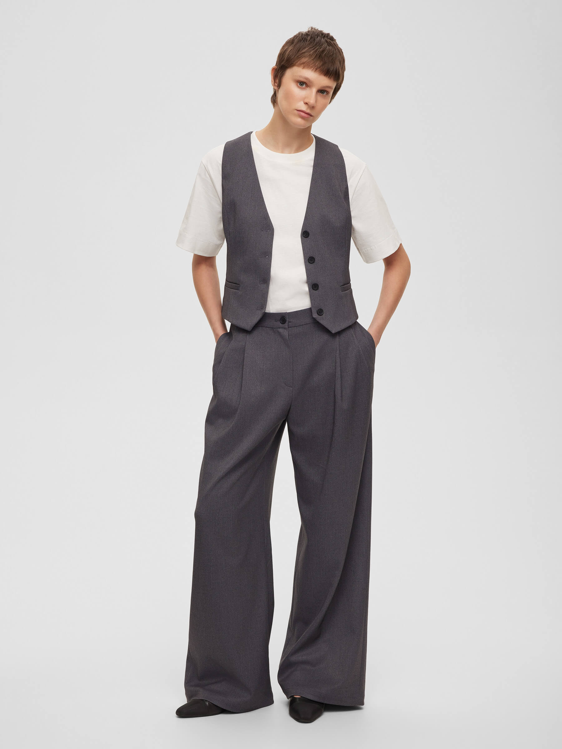 Брюки женские широкие с защипами, цвет – серый юбка брюки широкие свободного кроя