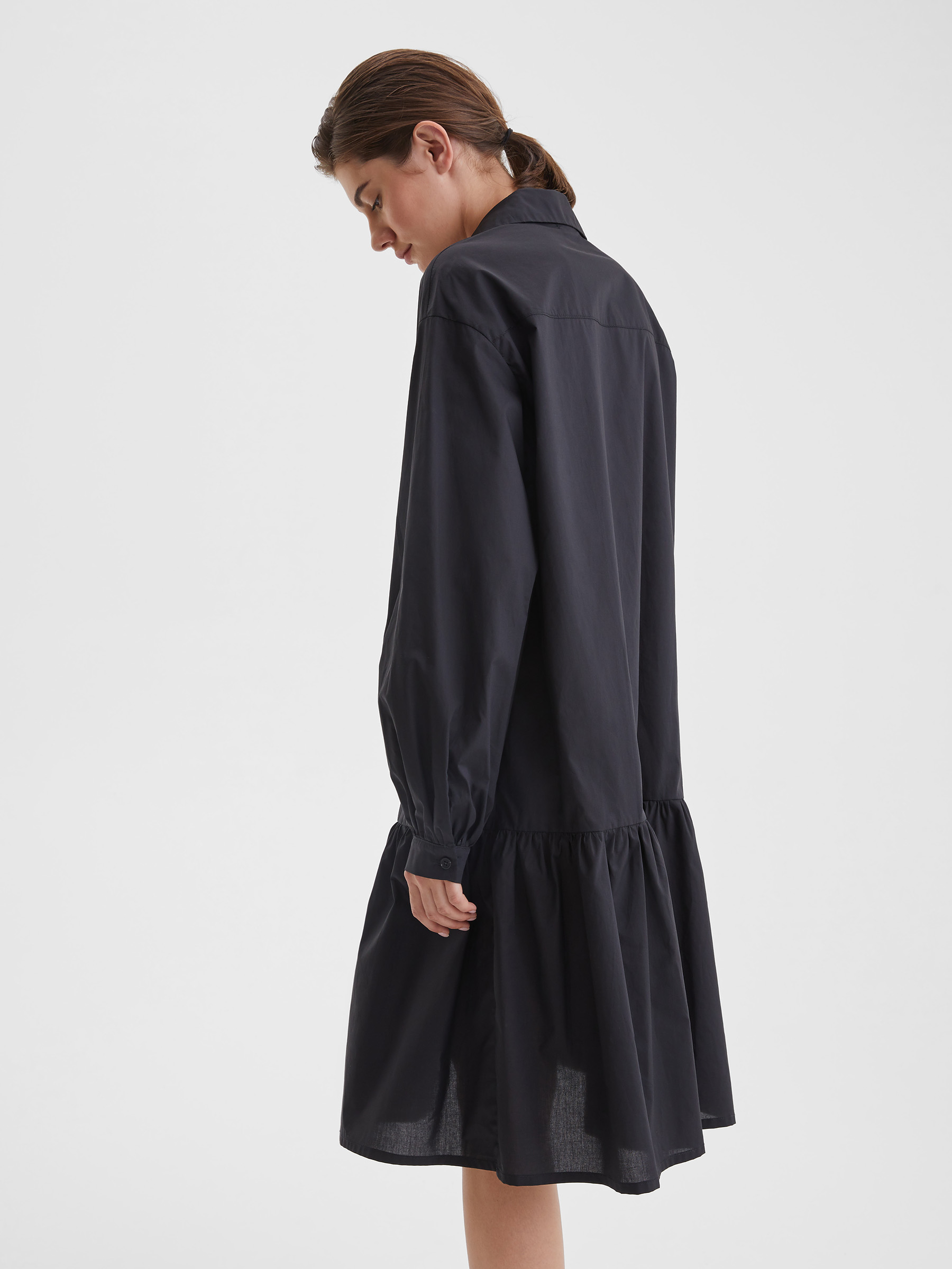 Платье-рубашка из хлопка с объемными рукавами M, черный - фото 4