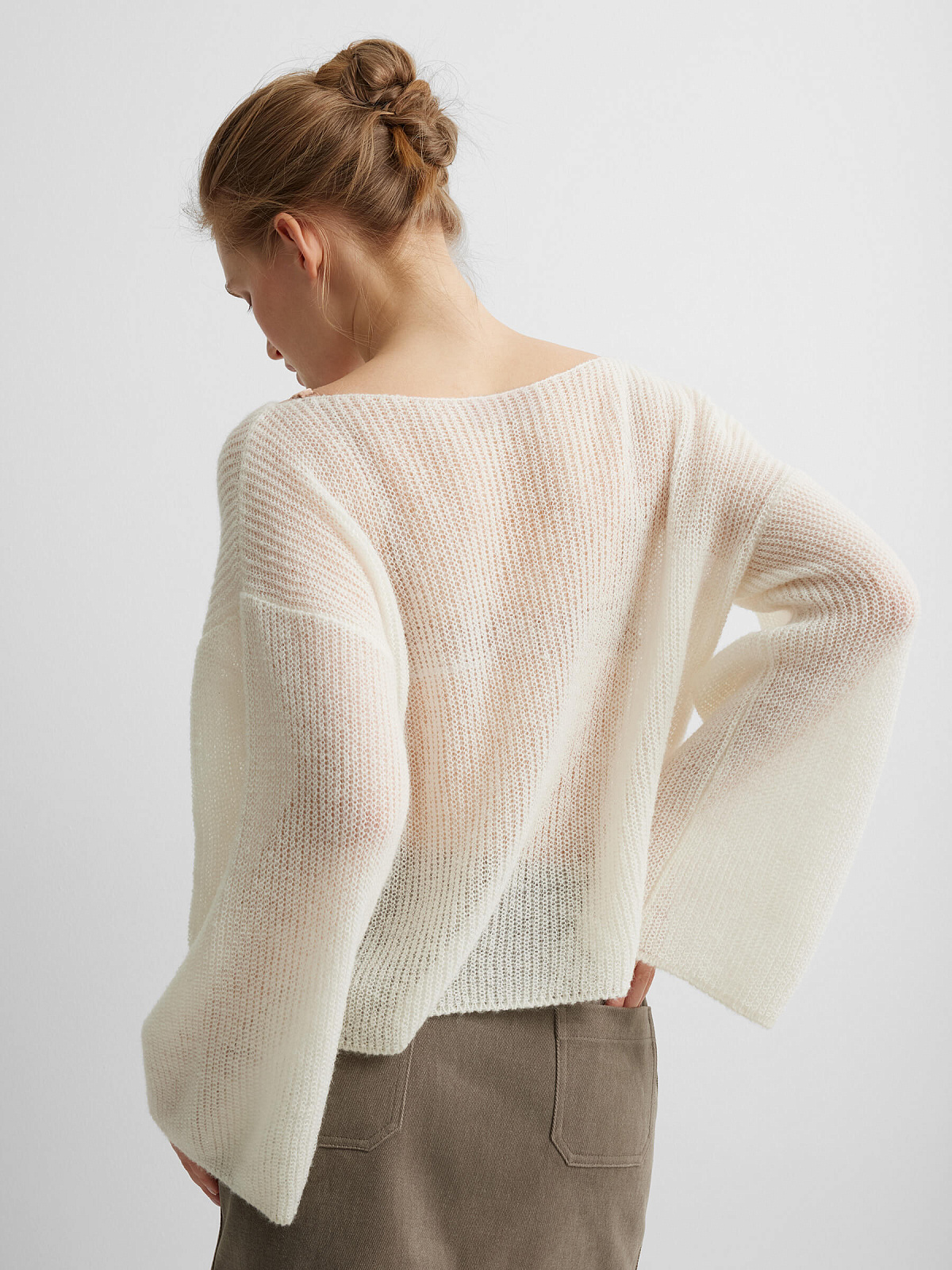 Джемпер из мохера прозрачный, молочный