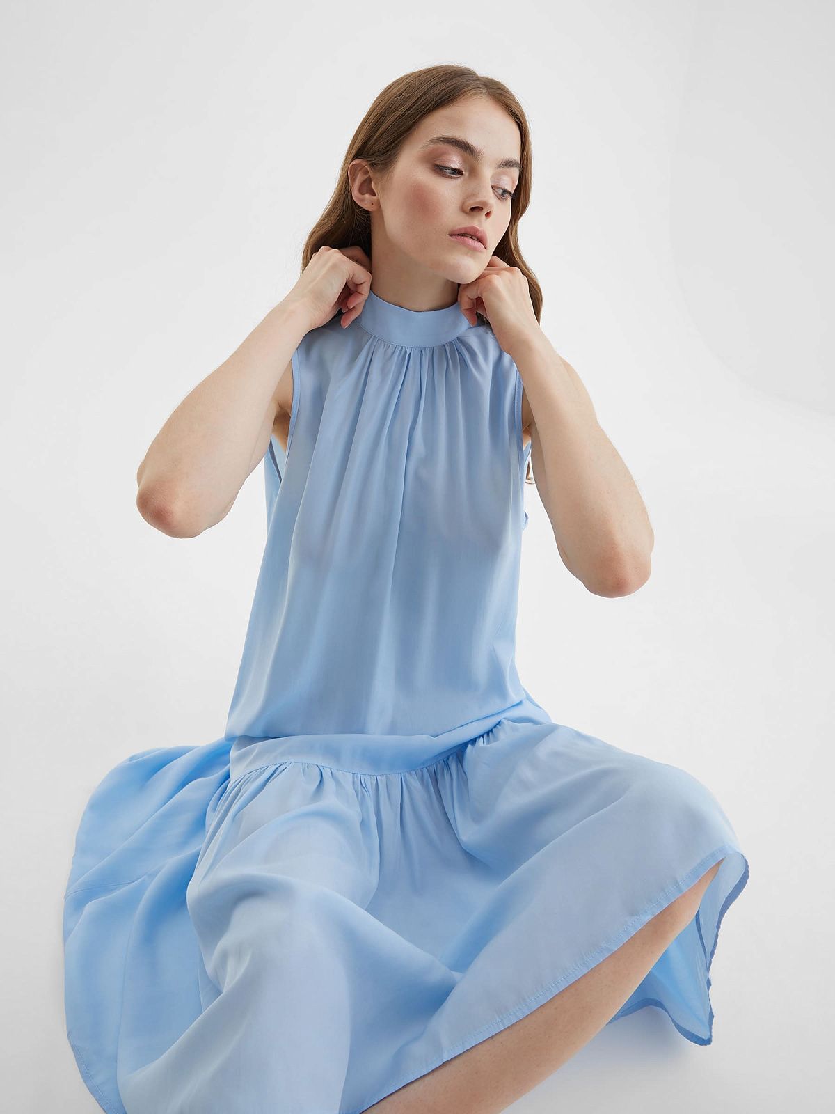 Платье макси с открытыми плечами, голубой