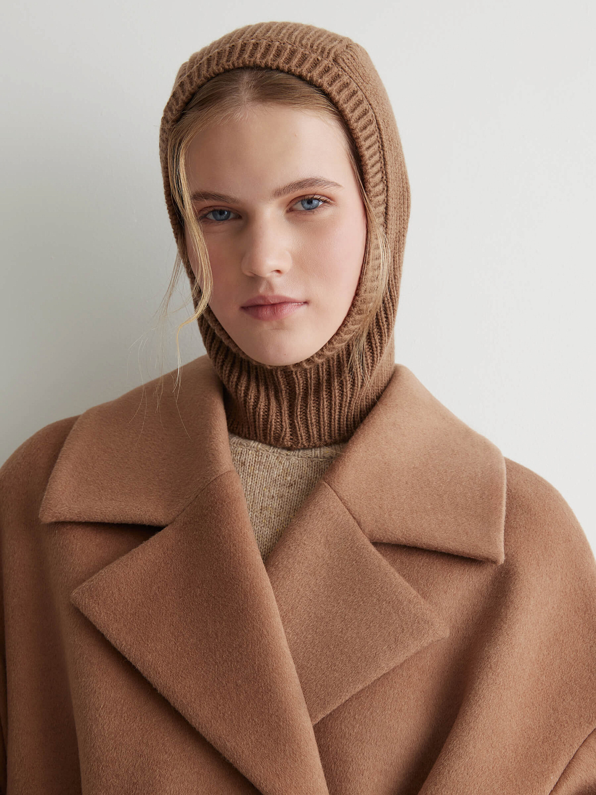Капор из шерсти, кофейный