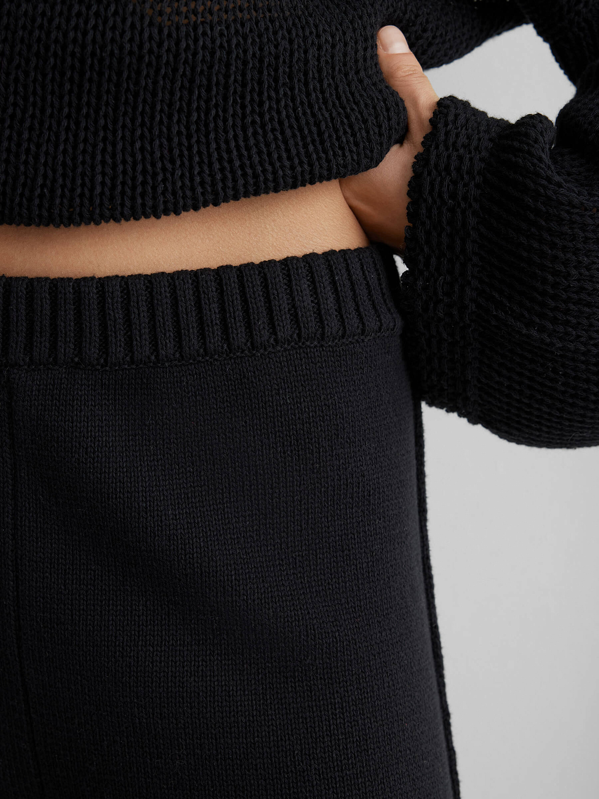 Брюки объемные из 100% хлопка, черный