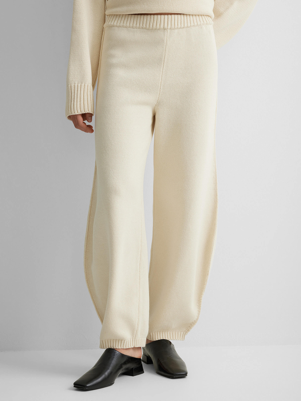 Брюки объемные из 100% хлопка, молочный