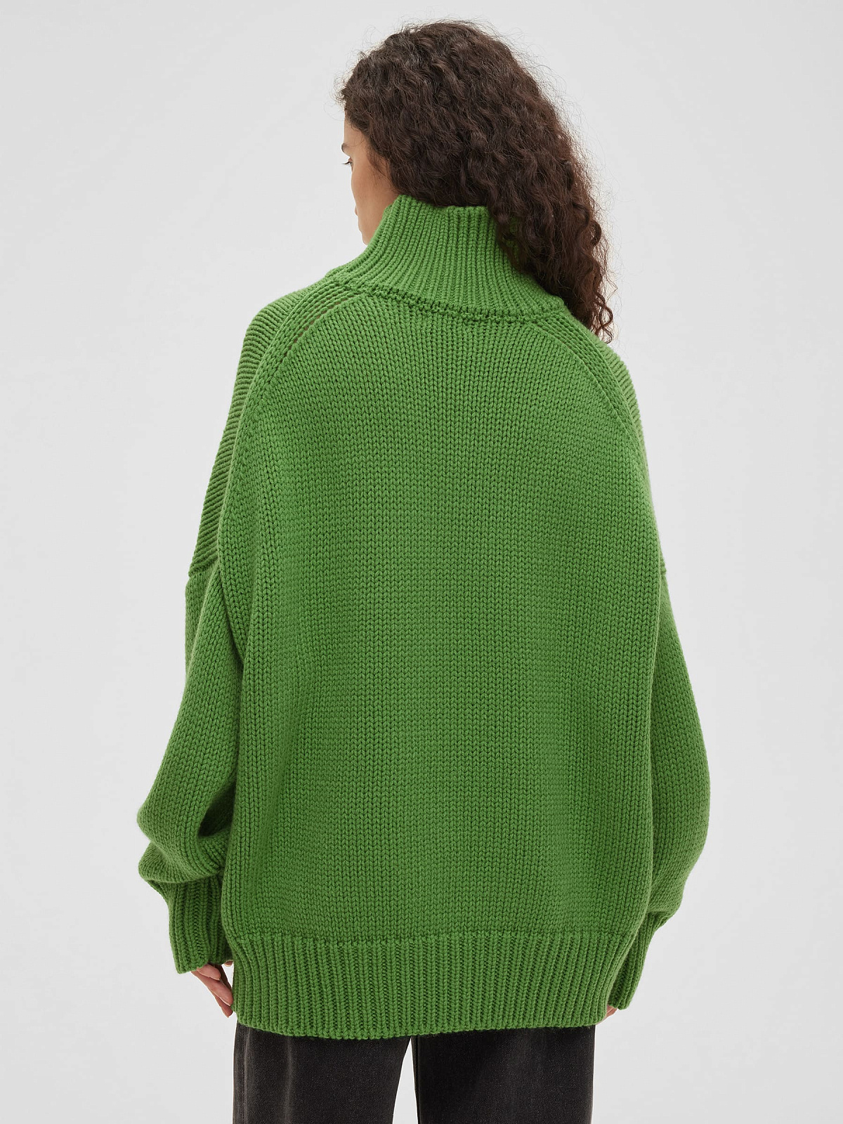 Свитер свободного кроя крупной вязки, зеленый