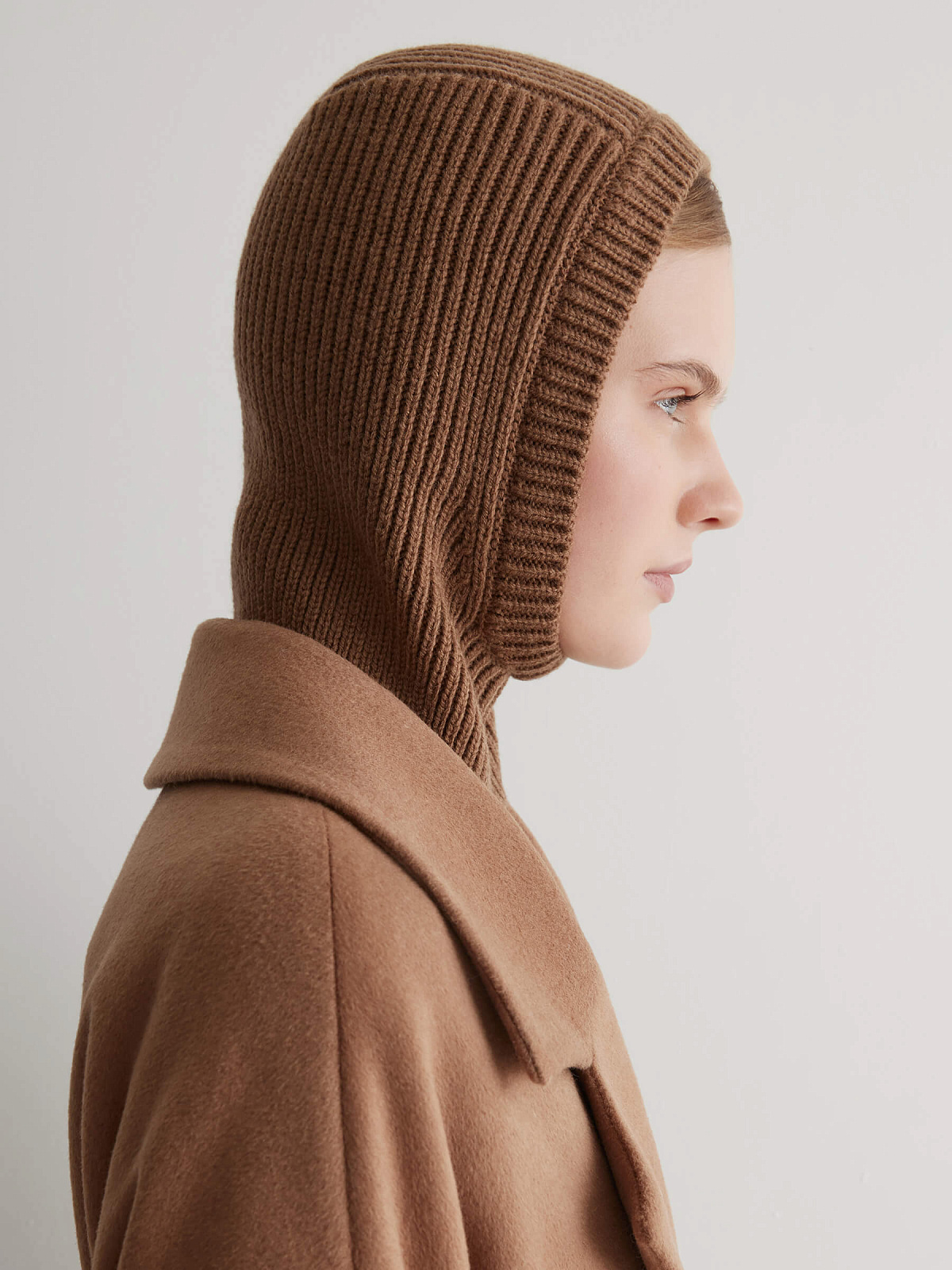 Капор из шерсти, кофейный