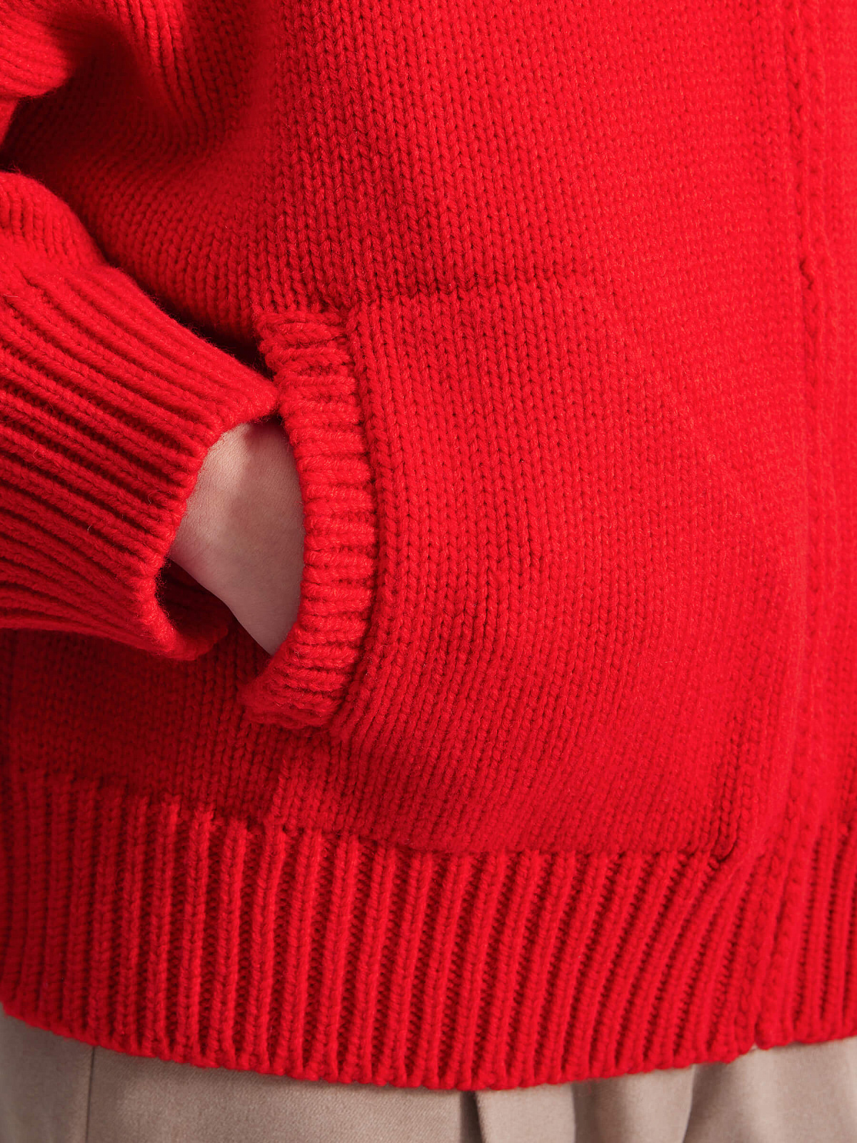 Вязаный бомбер, красный