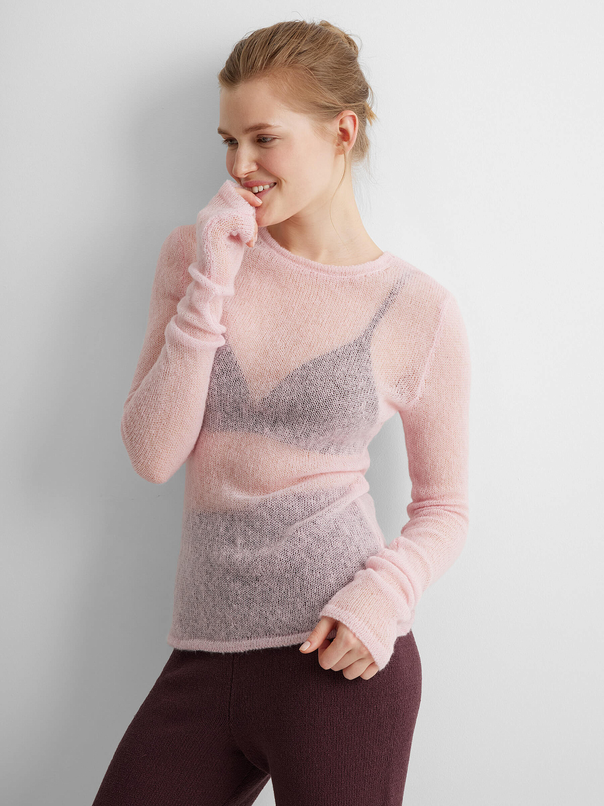 Джемпер вязаный из мохера, розовый