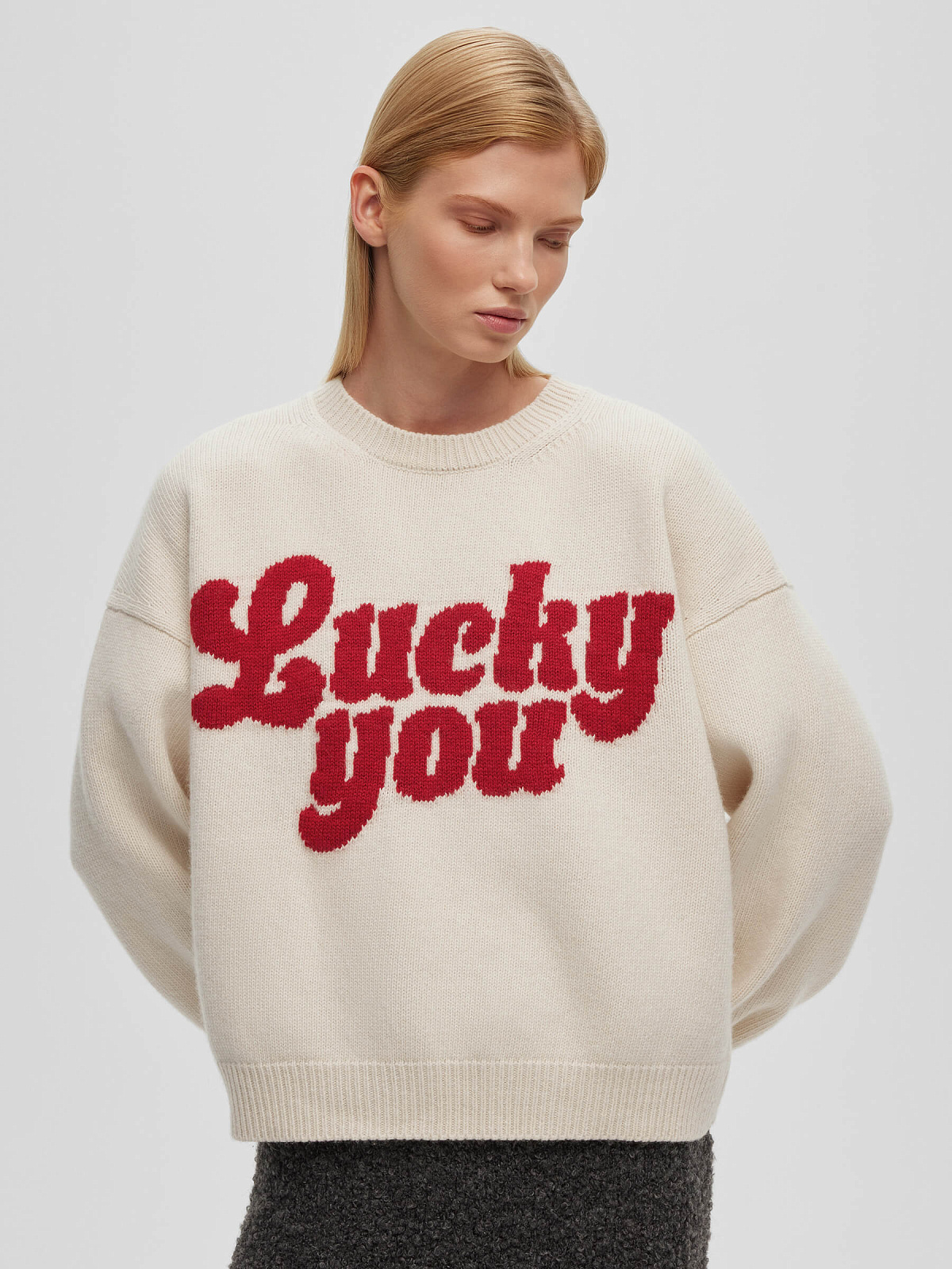 Джемпер с интарсией Lucky you, молочно-красный