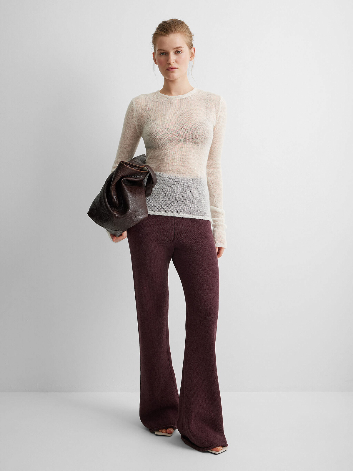 Джемпер вязаный из мохера, молочный