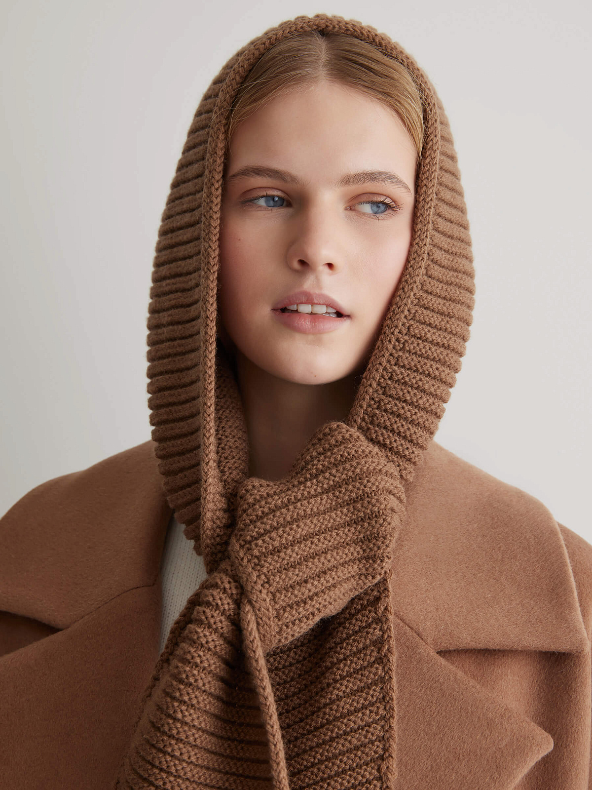 Капюшон-шарф, кофейный
