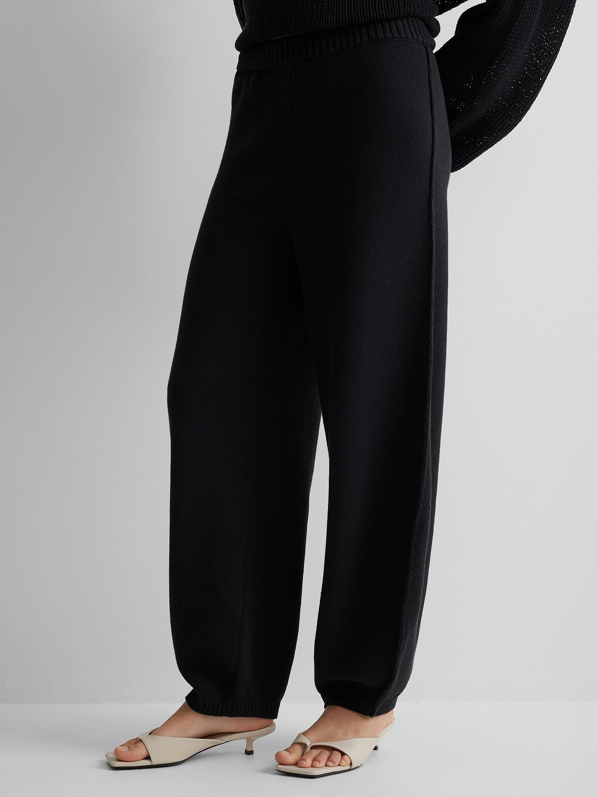 Брюки объемные из 100% хлопка, черный