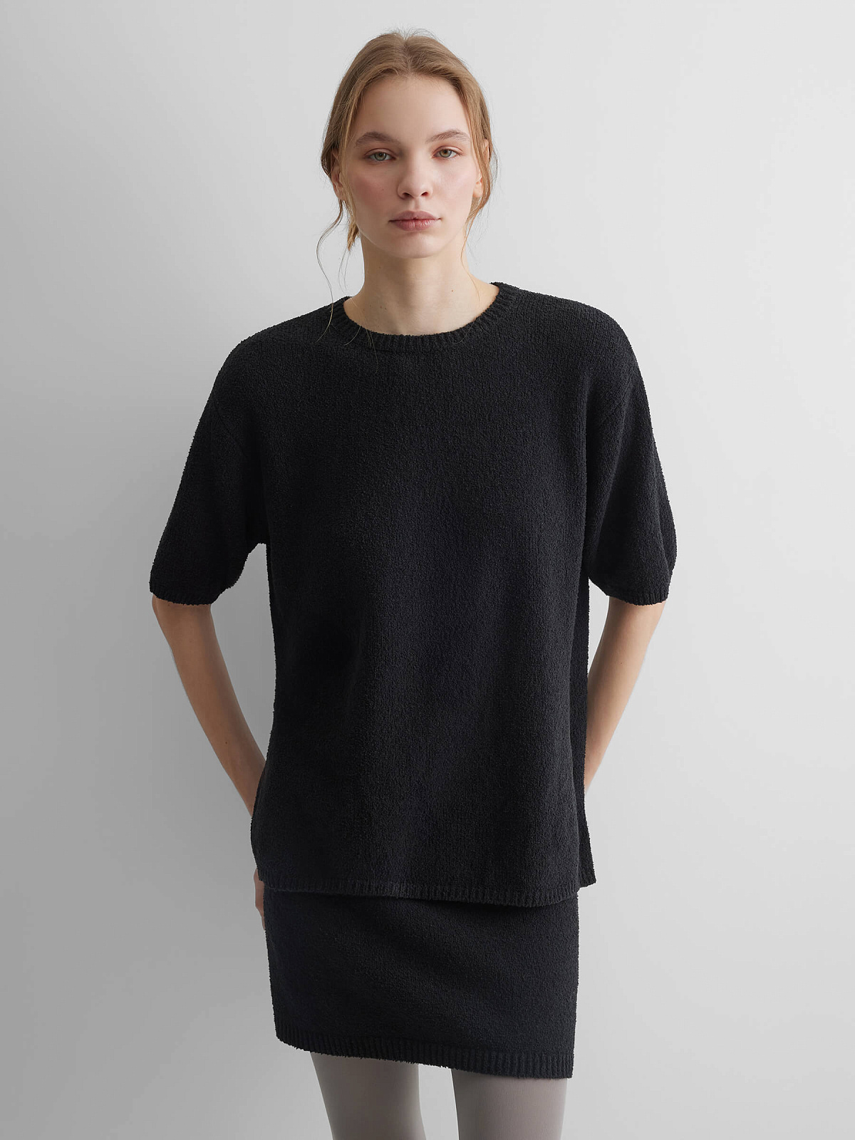 Джемпер с коротким рукавом из хлопка букле, черный