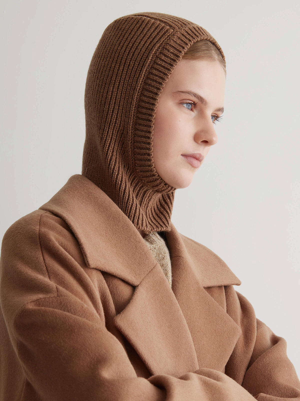 Капор из шерсти, кофейный