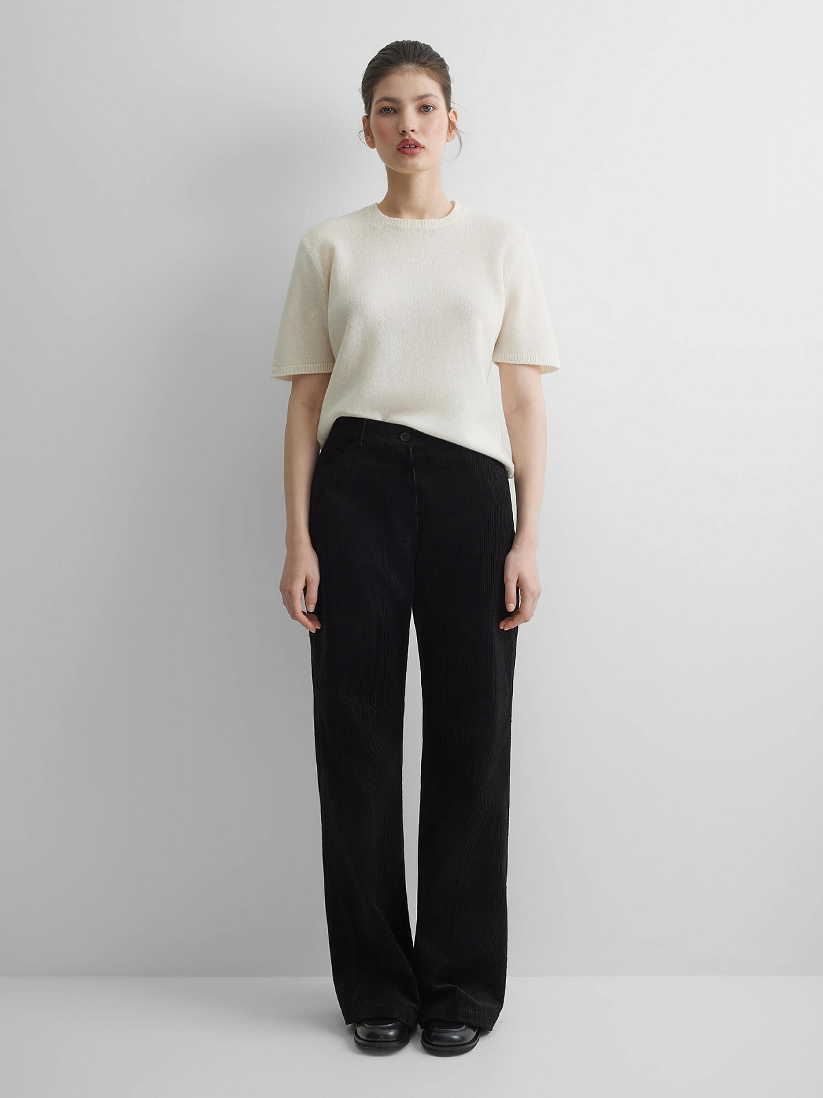 Брюки клеш из вельвета 0131, черный