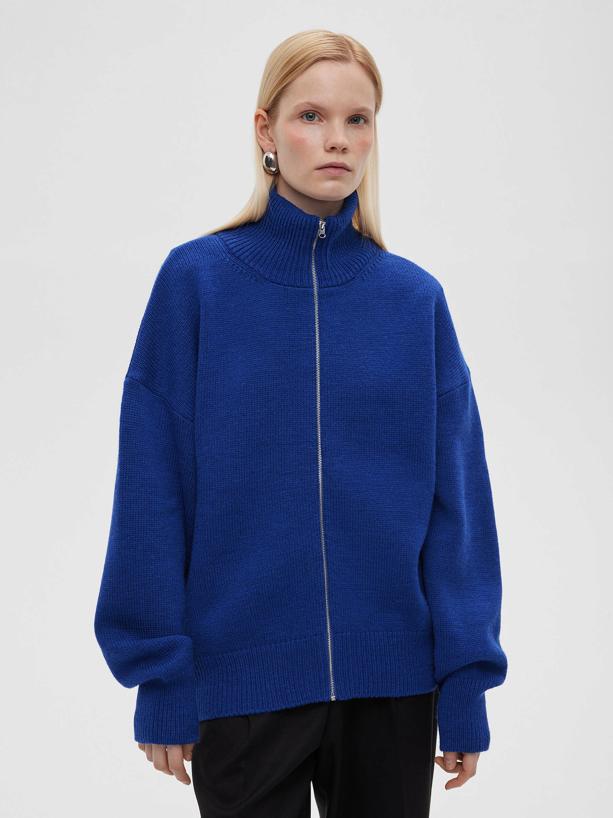 Свитер свободного кроя с разъемным замком, синий