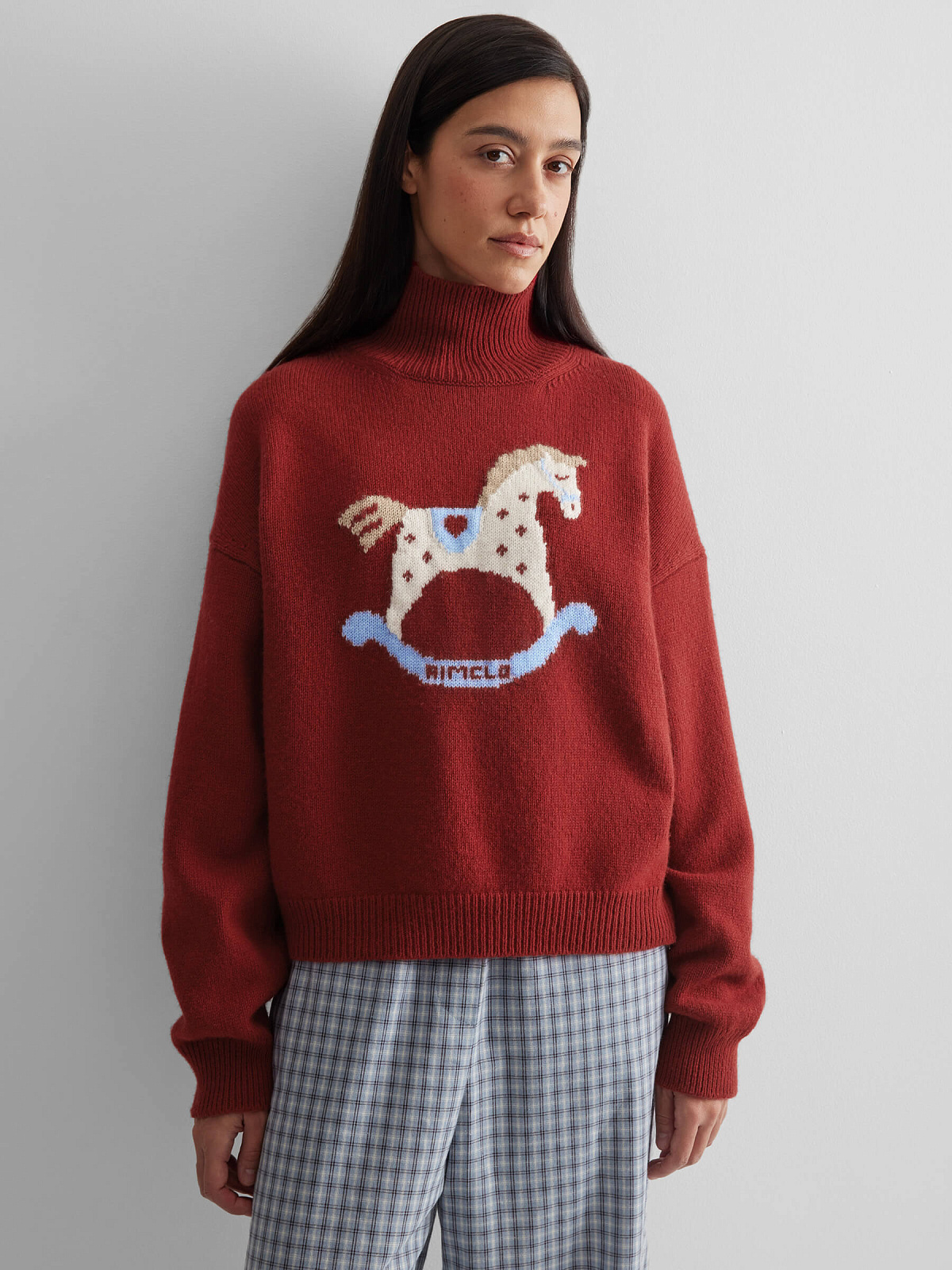 Свитер с интарсией лошадка, красный