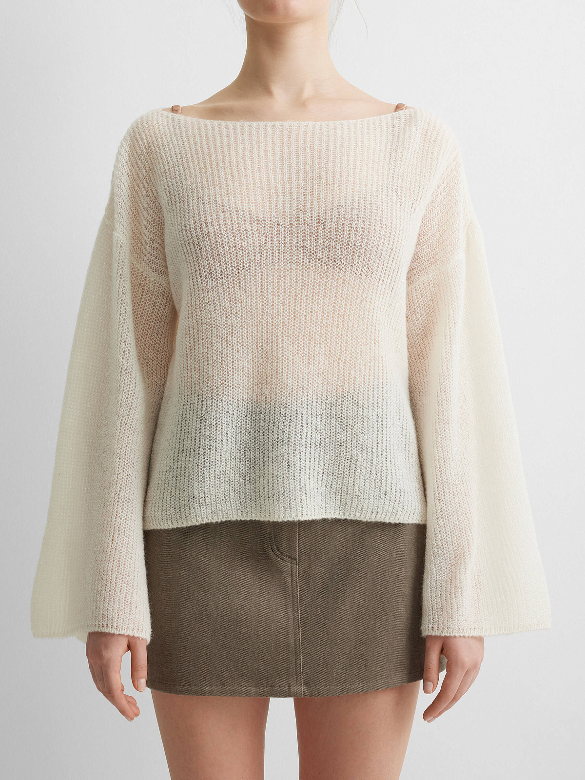 Джемпер из мохера прозрачный, молочный