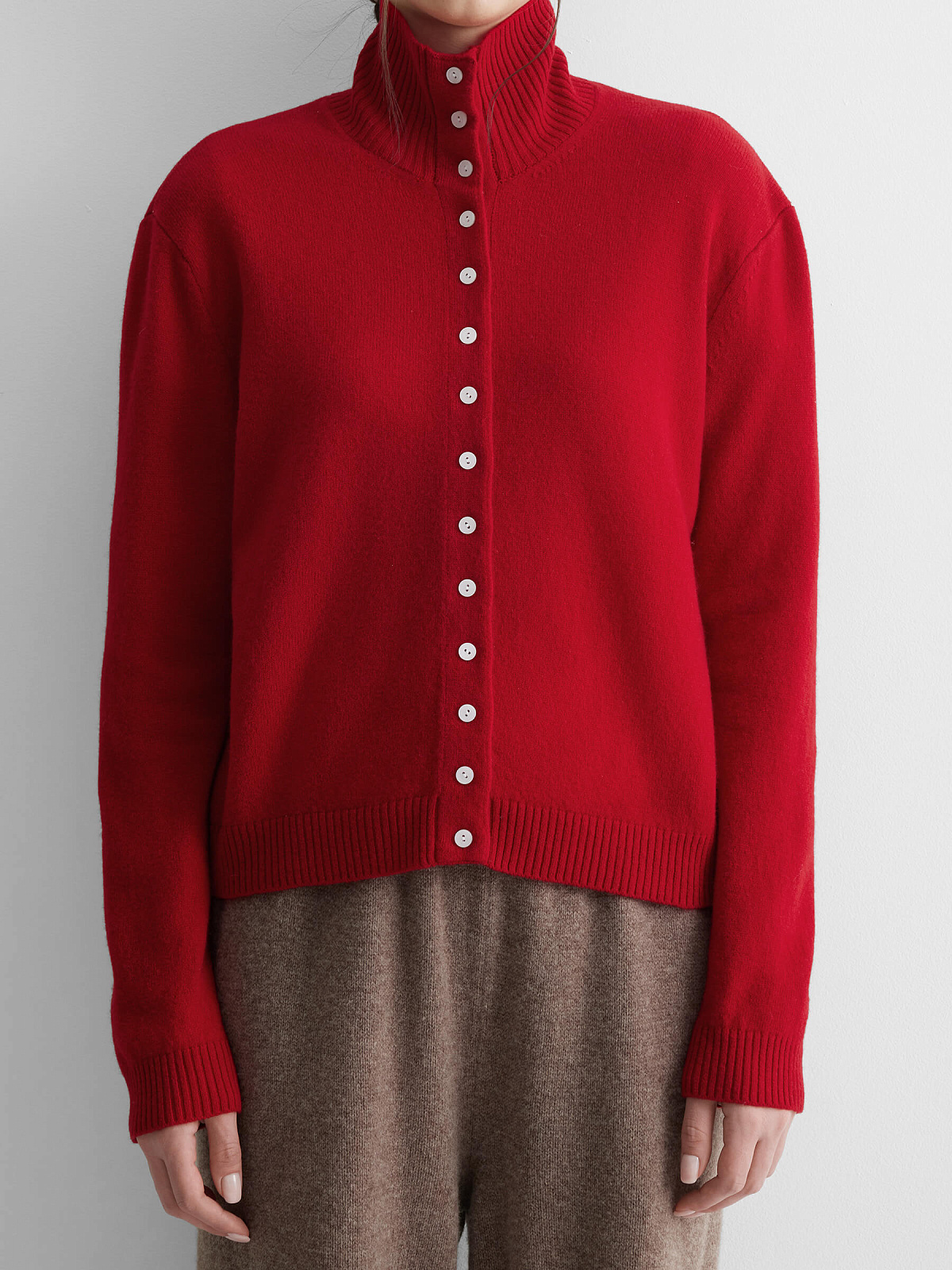 Кардиган с высоким воротником из 100% мериноса, красный