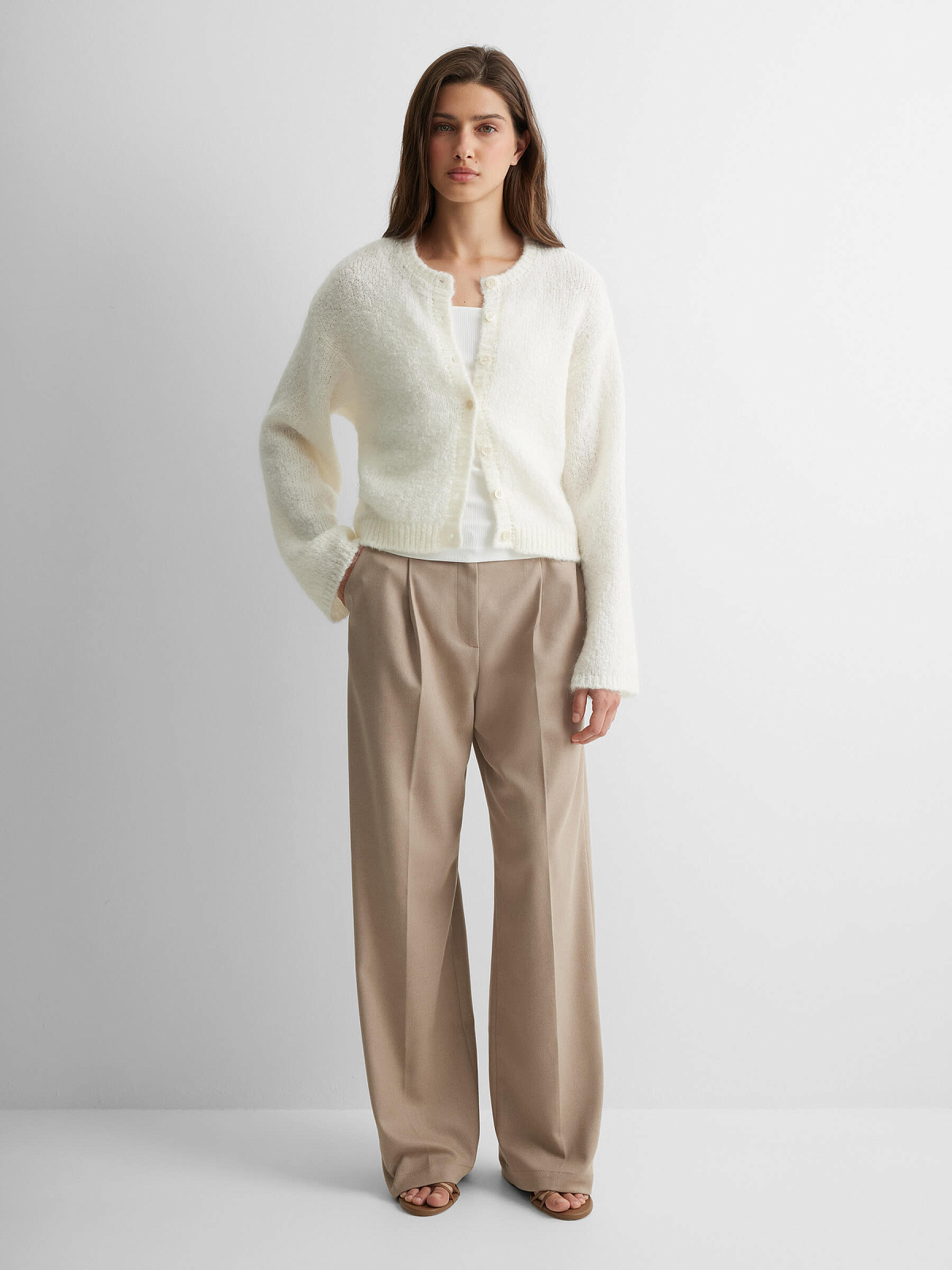 Кардиган на пуговицах из мохера, белый