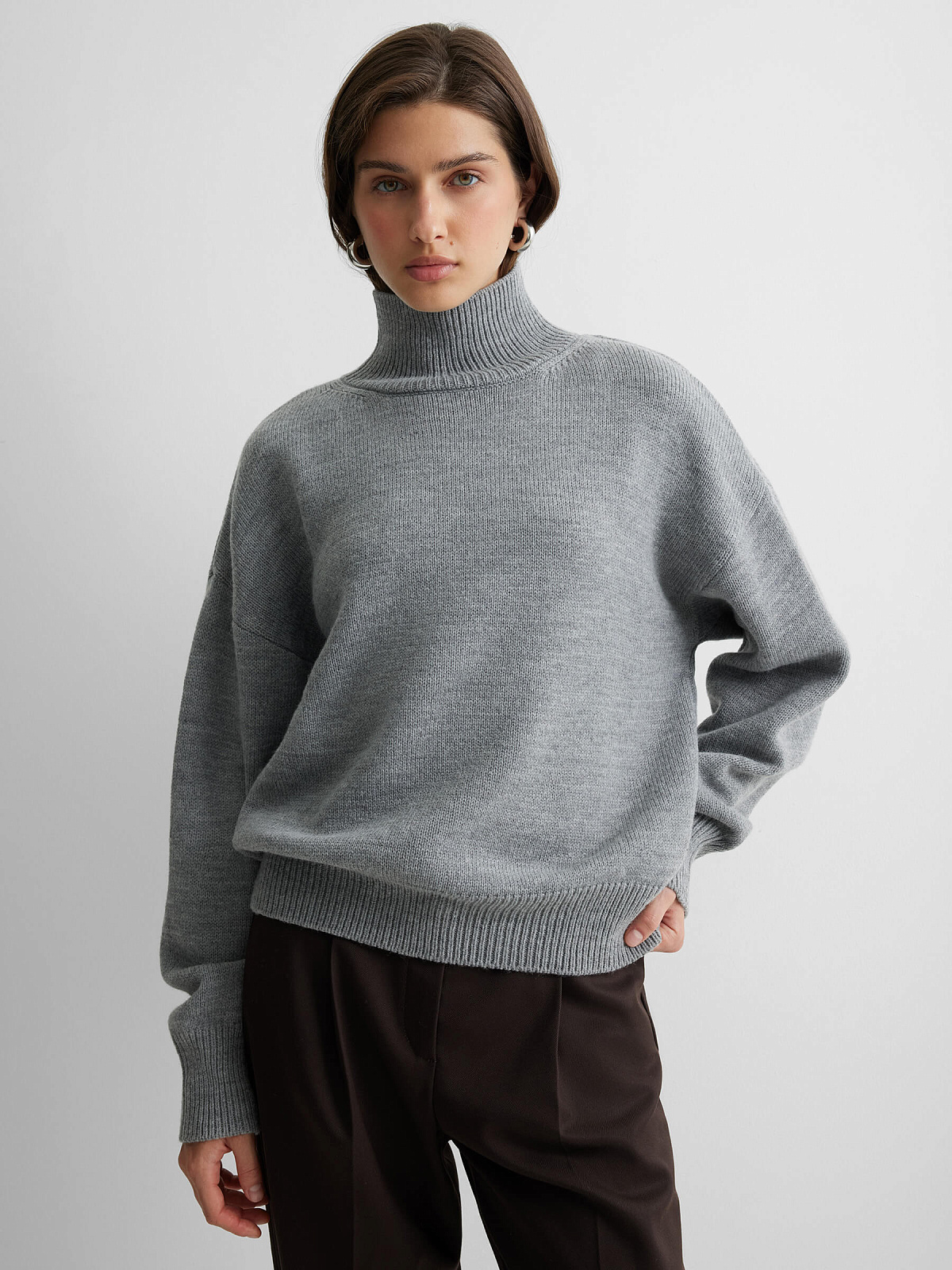 Свитер свободного кроя, серый