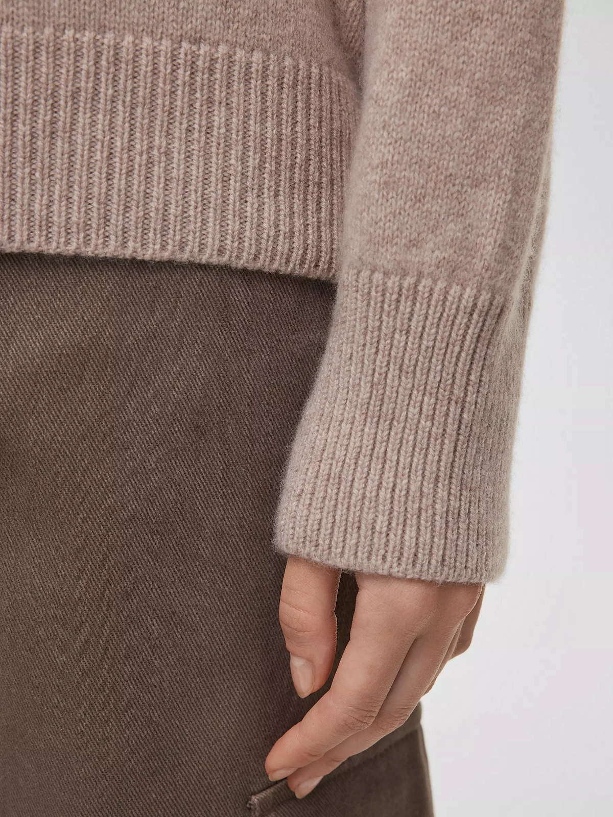 Джемпер-поло свободного кроя из кашемира и шерсти, бежевый